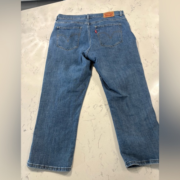 Levi's Women’s Classic Capri Jeans Size 12 - Picture 3 of 10